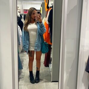 Meet your Posher, Brittney